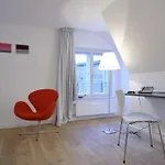 Einzigartig - Kleine Im Wasserviertel Luneburgo