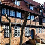 Einzigartig - Kleine Im Wasserviertel Hotel