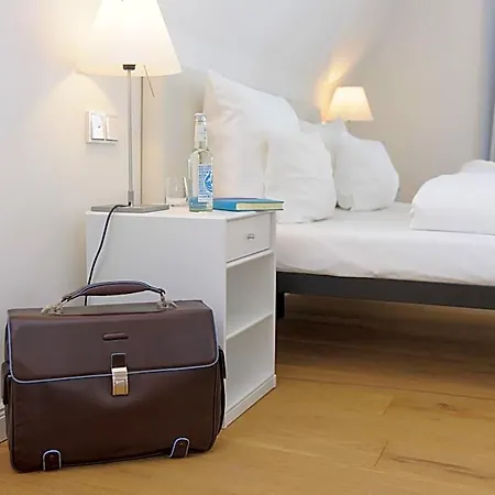 Einzigartig - Kleine Im Wasserviertel Hotel