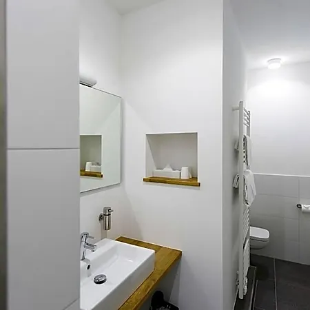 Einzigartig - Kleine Im Wasserviertel Hotel