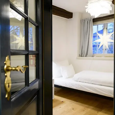 Einzigartig - Kleine Im Wasserviertel Hotel