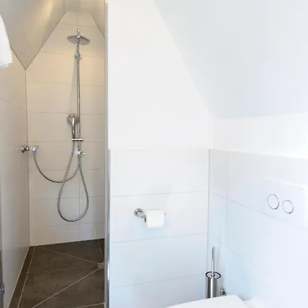 Einzigartig - Kleine Im Wasserviertel Hotel